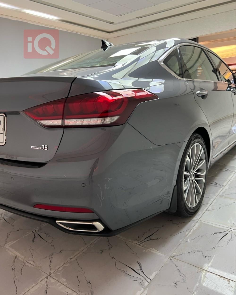 هیوندای جێنسس
